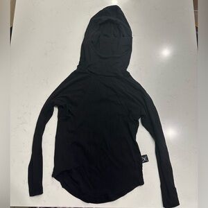Nununu Black Long sleeve size 3-4